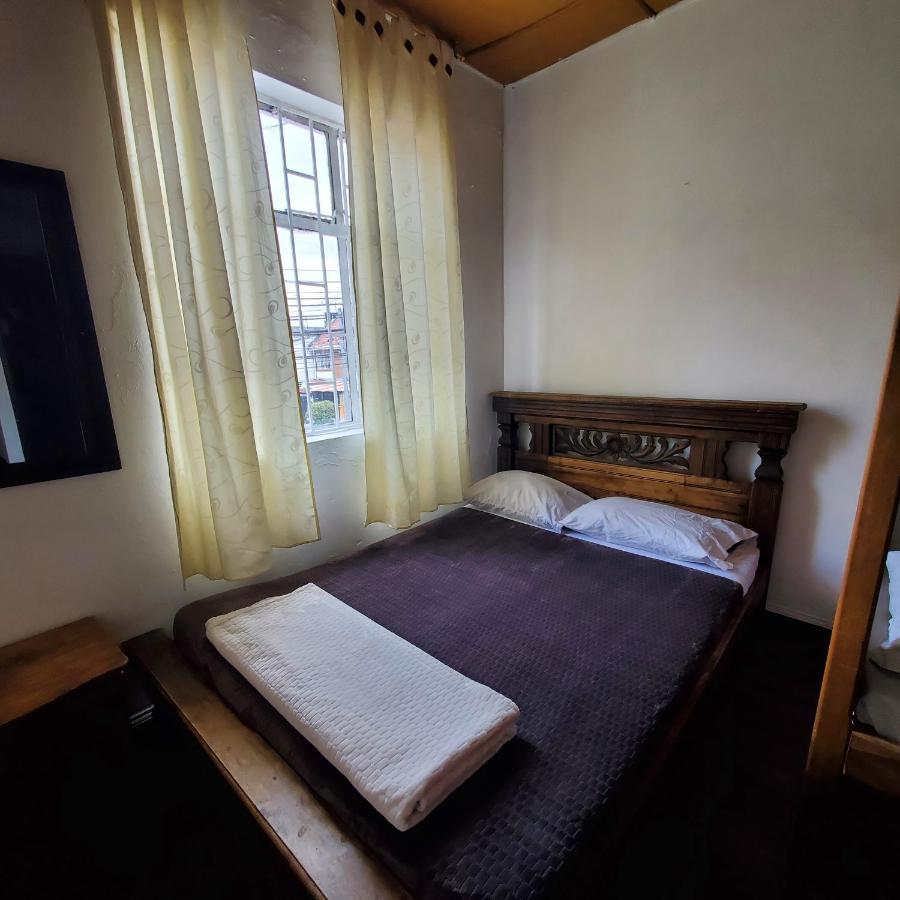 Hostal Cq Chapinero Bogotá Extérieur photo