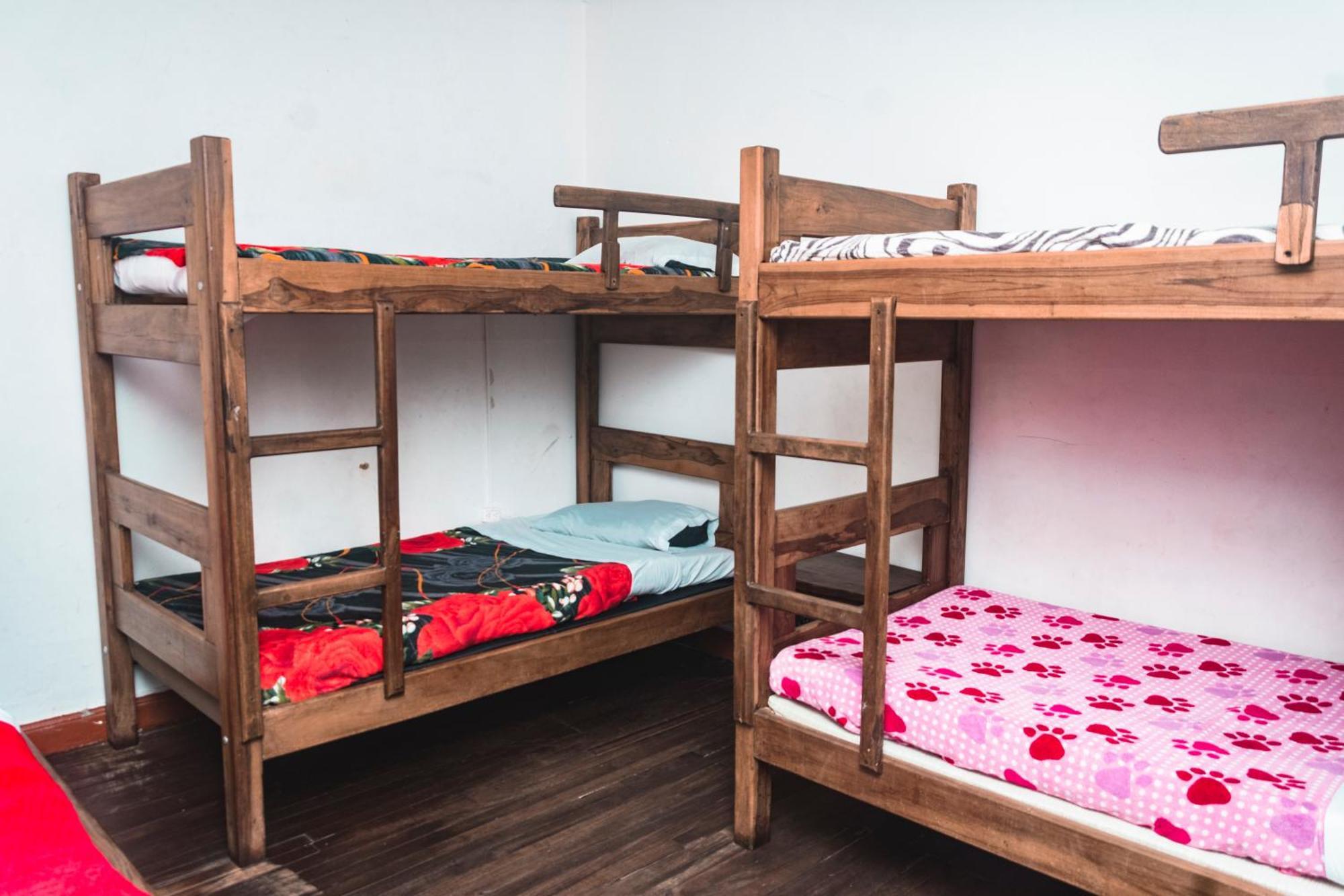 Hostal Cq Chapinero Bogotá Extérieur photo